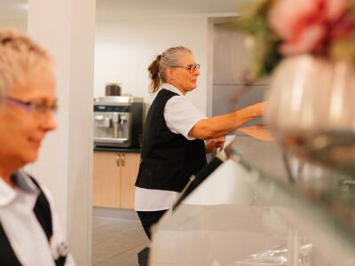 Servicekraft (m|w|d) Speisesaal oder Geriatrie